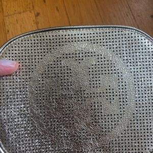 NWT Tory Burch Logo Perforated Metallic Cosmetic Case